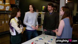 Amatir foursome jancok karo jago luwe MILF ibu rumah tangga