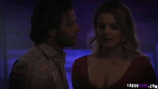 مثير فاتنة إليزا الليالي السماح ناضجة مسمار التوجه لها الكعك الحلو مع الخفقان الديك