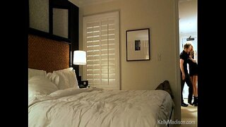 ˜�거운 호텔 섹스로 가슴이 아내가