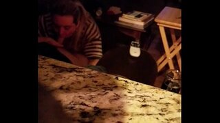 كبير الثدي بيضاء جميلة وسمينة اللسان نائب الرئيس ابتلاع الكاميرا الخفية