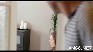 Cain floozy Niki yn chwythu yn dda